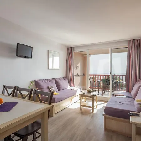 Курортный комплекс La Pinede S4 *